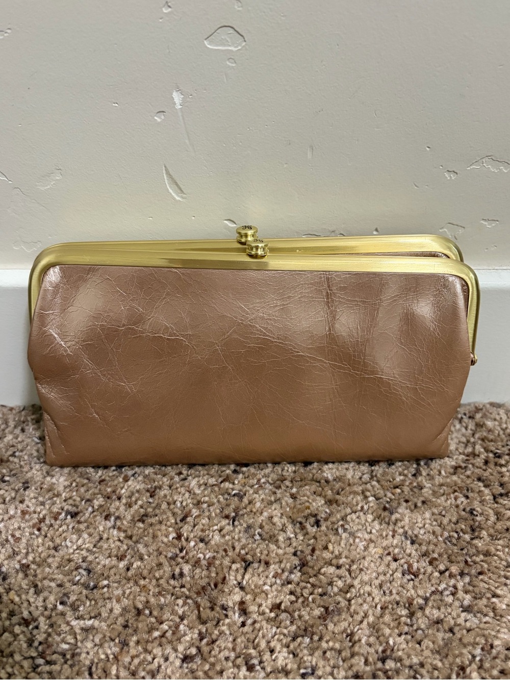 HOBO Lauren Clutch Wallet Metallic Tan Brownish Pink